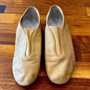 Bloch Children’s Super Jazz Slip On Jazz Shoes, color Tan Leather